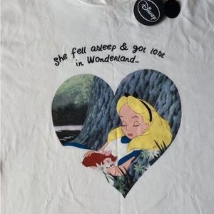 Zara kids Disney tee with ties on sleeves 🫖🐛